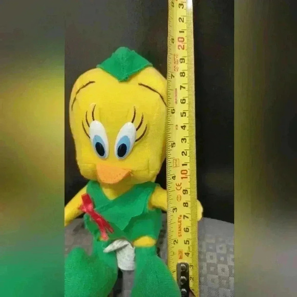 Tweety Bird Vintage  1992 Robin Hood Warner Bros McDonald's Looney Tunes plush - Picture 2 of 7